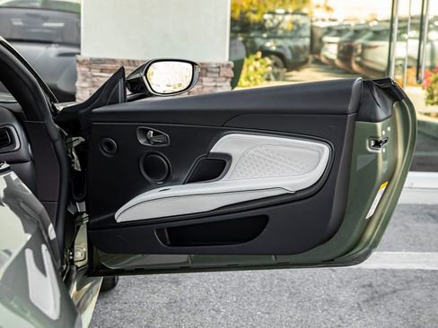 Used 2023 Aston Martin DBS Volante image 22