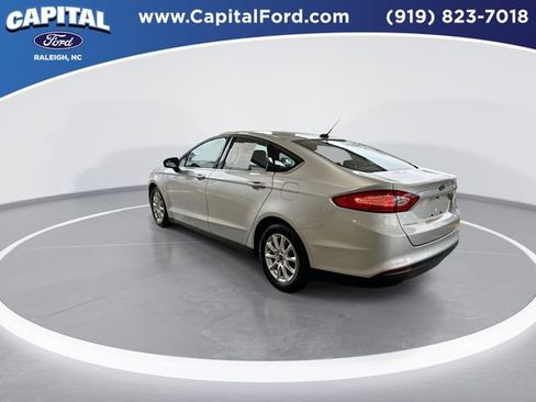 Used 2016 Ford Fusion S image 6