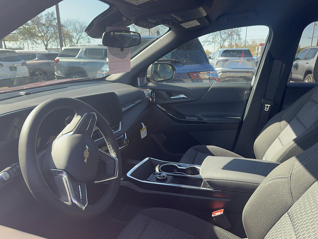 New 2027 Chevrolet Equinox LT AWD/4WD image 7