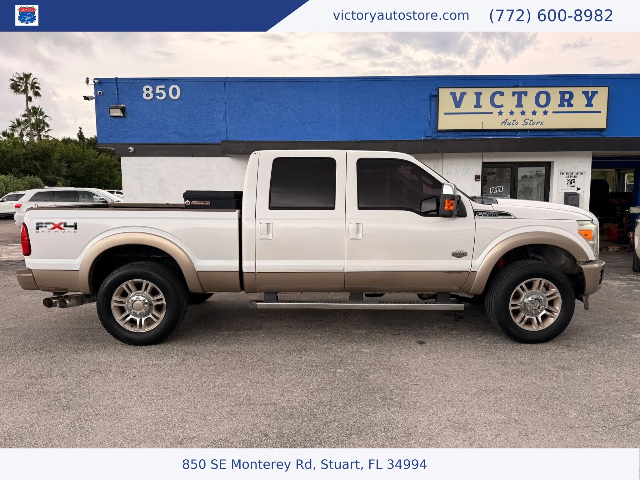 Used 2011 Ford F250 King Ranch w/ King Ranch w/Chrome Pkg AWD/4WD image 8