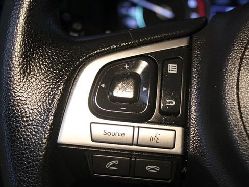 Used 2018 Subaru Forester 2.5i Premium AWD/4WD image 16