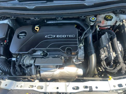 Used 2018 Chevrolet Cruze LT FWD image 33