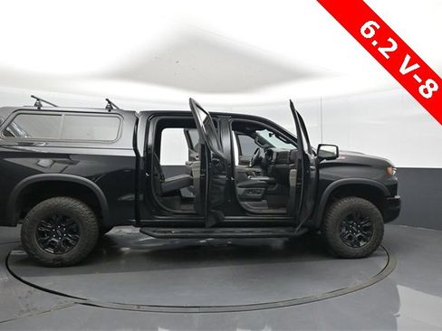 Used 2024 Chevrolet Silverado 1500 ZR2 w/ Technology Package image 43