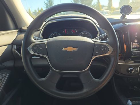Used 2020 Chevrolet Traverse LS FWD image 21