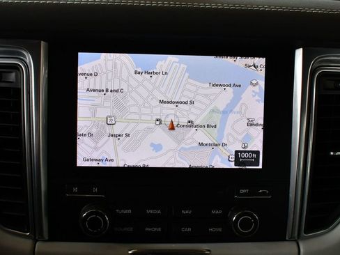 Used 2017 Porsche Macan S image 52