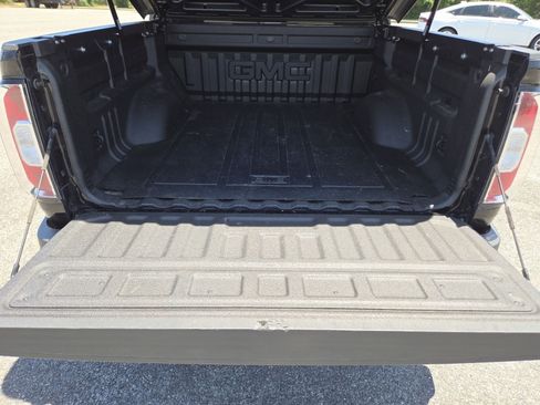 Used 2021 GMC Canyon Elevation w/ Driver Alert Package RWD image 17
