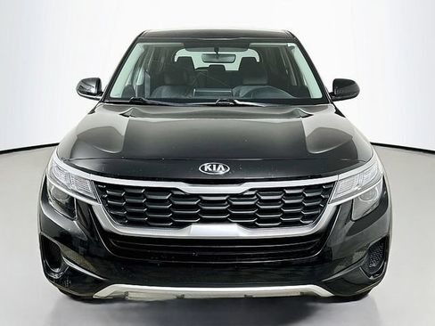Used 2021 Kia Seltos LX AWD/4WD image 2