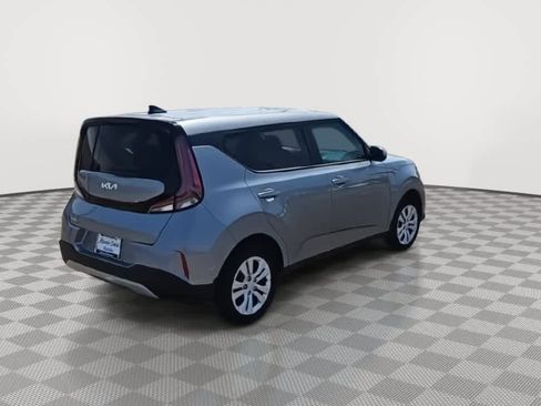 Used 2023 Kia Soul LX FWD image 8
