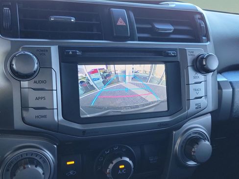 Used 2015 Toyota 4Runner Limited image 15