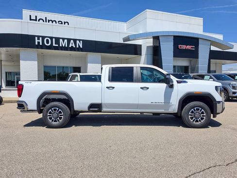 New 2026 GMC Sierra 3500 Pro AWD/4WD image 2