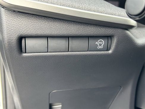 New 2026 Nissan Kicks SV image 32