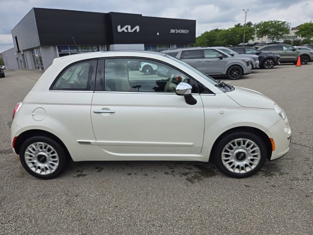 Used 2013 FIAT 500 Lounge w/ Luxury Leather Pkg FWD image 2