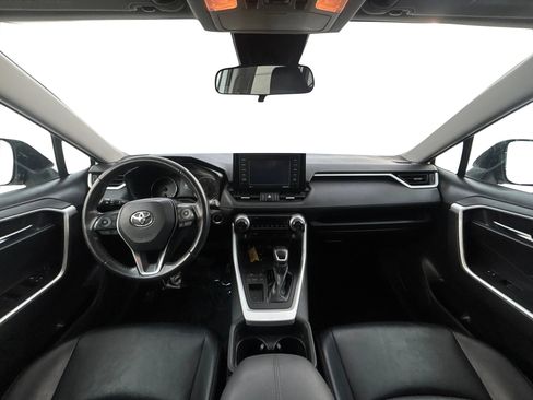 Used 2021 Toyota RAV4 XLE Premium FWD image 17