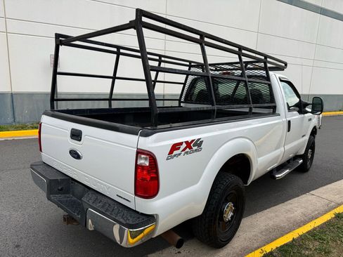 Used 2005 Ford F250 XLT AWD/4WD image 4