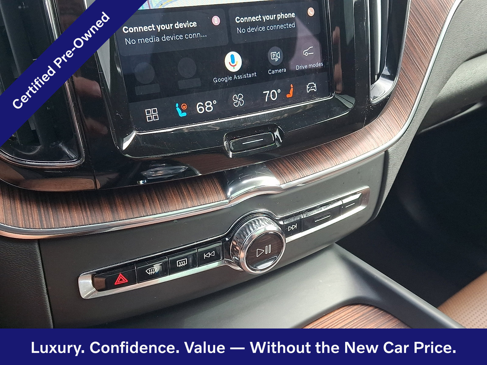 Certified 2023 Volvo XC60 B5 Ultimate w/ Climate Package AWD/4WD image 17