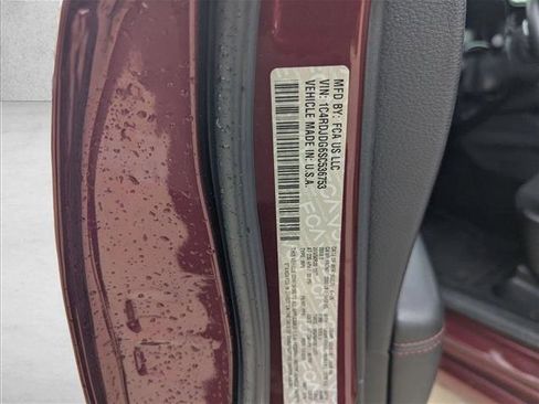 Used 2025 Dodge Durango GT AWD/4WD image 16