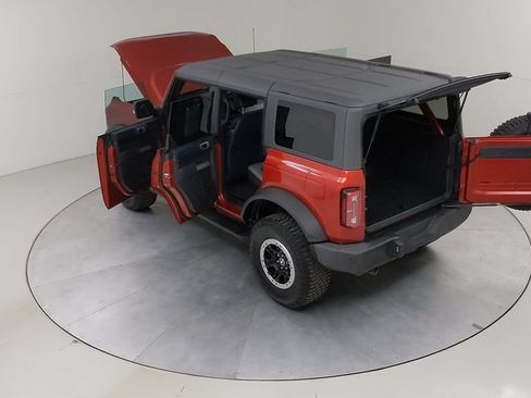 Certified 2023 Ford Bronco Outer Banks w/ Sasquatch Package AWD/4WD image 52