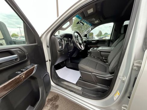 Used 2022 GMC Sierra 2500 SLE image 17
