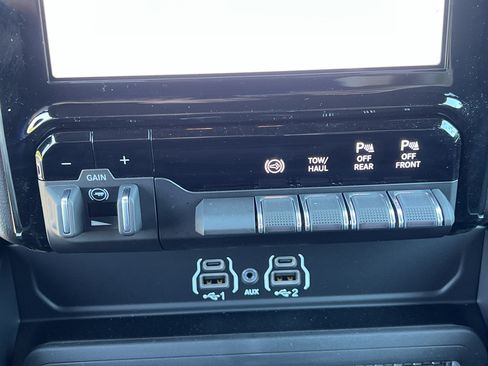 New 2026 RAM 2500 Big Horn AWD/4WD image 21