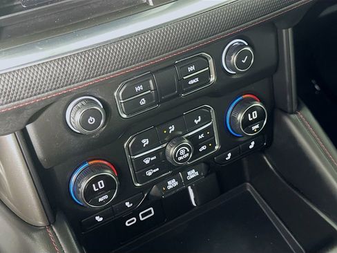 Used 2021 Chevrolet Tahoe RST w/ Luxury Package RWD image 28