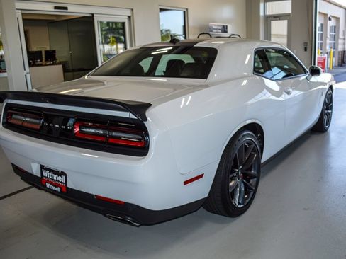 Used 2019 Dodge Challenger R/T Scat Pack w/ Shaker Package RWD image 4