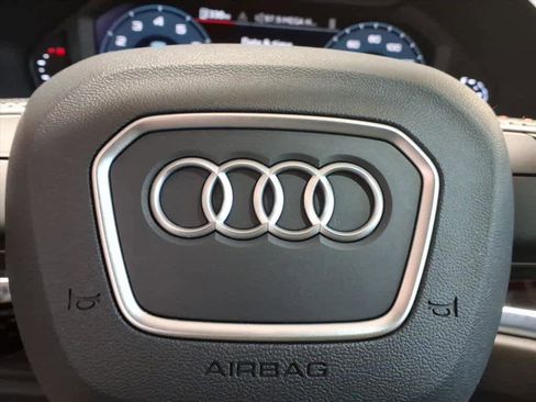 Certified 2025 Audi Q3 2.0T Premium Plus w/ Premium Plus Package image 16