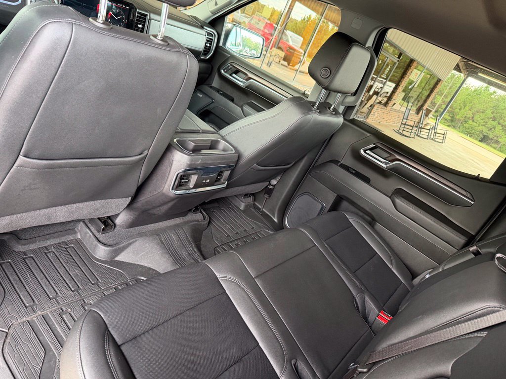 Used 2024 GMC Sierra 1500 SLT AWD/4WD image 31