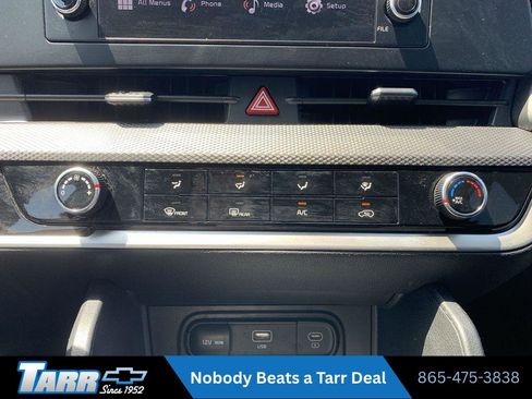 Used 2024 Kia Sportage LX FWD image 16
