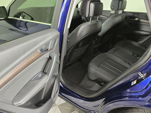 Used 2022 Audi Q5 2.0T Premium Plus w/ Premium Plus Package AWD/4WD image 17