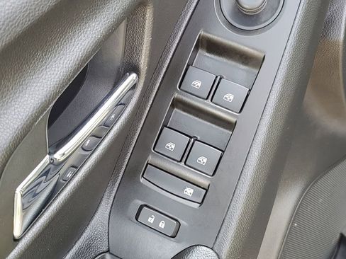 Certified 2022 Chevrolet Trax LT w/ Driver Confidence Package image 27