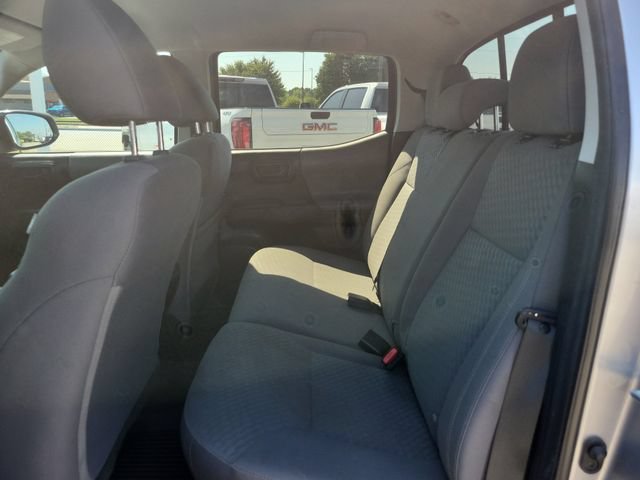 Used 2021 Toyota Tacoma SR AWD/4WD image 9
