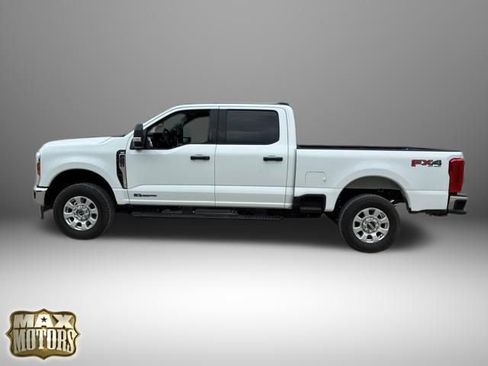 Used 2024 Ford F250 XLT w/ FX4 Off-Road Package AWD/4WD image 8