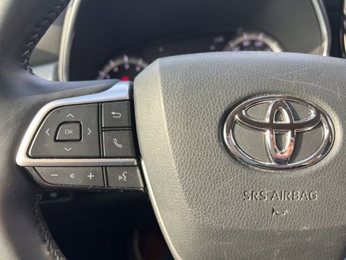 Used 2022 Toyota Highlander Platinum image 13