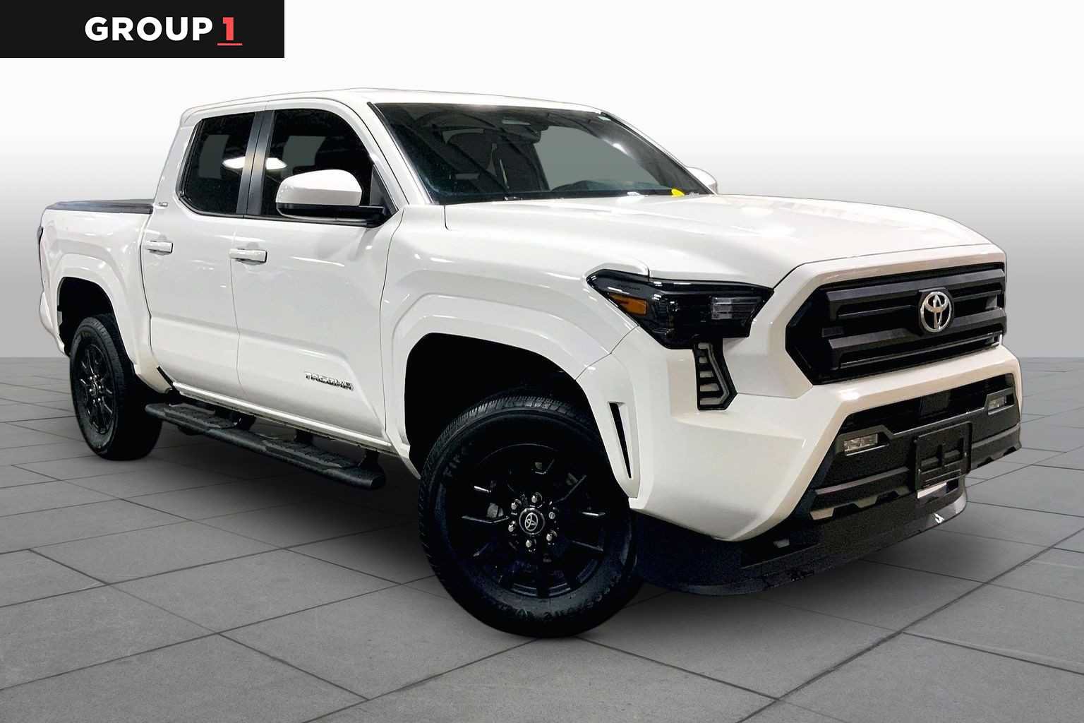 Certified 2025 Toyota Tacoma SR5 AWD/4WD image 3