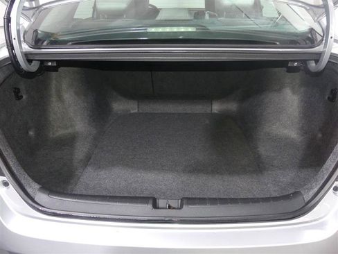 Used 2020 Honda Accord Touring image 9