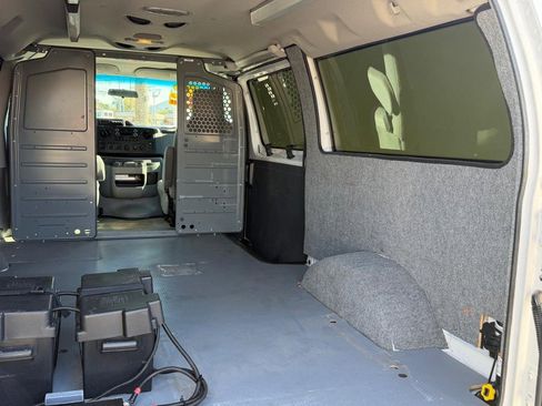 Used 2014 Ford E-250 and Econoline 250 w/ Interior Upgrade Package image 35