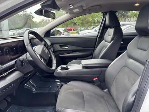 Used 2023 Nissan Ariya FWD image 10