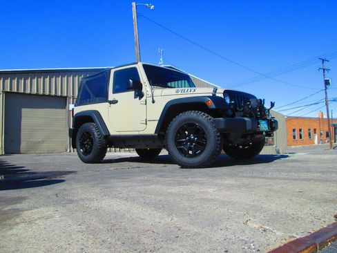 Used 2017 Jeep Wrangler Willys Wheeler image 1