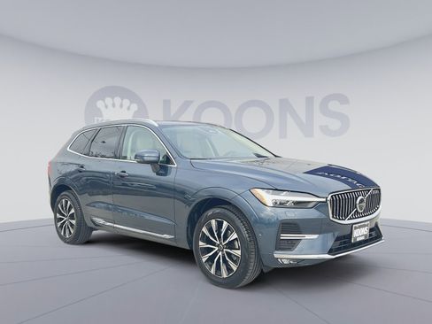 Used 2023 Volvo XC60 B5 Plus image 10