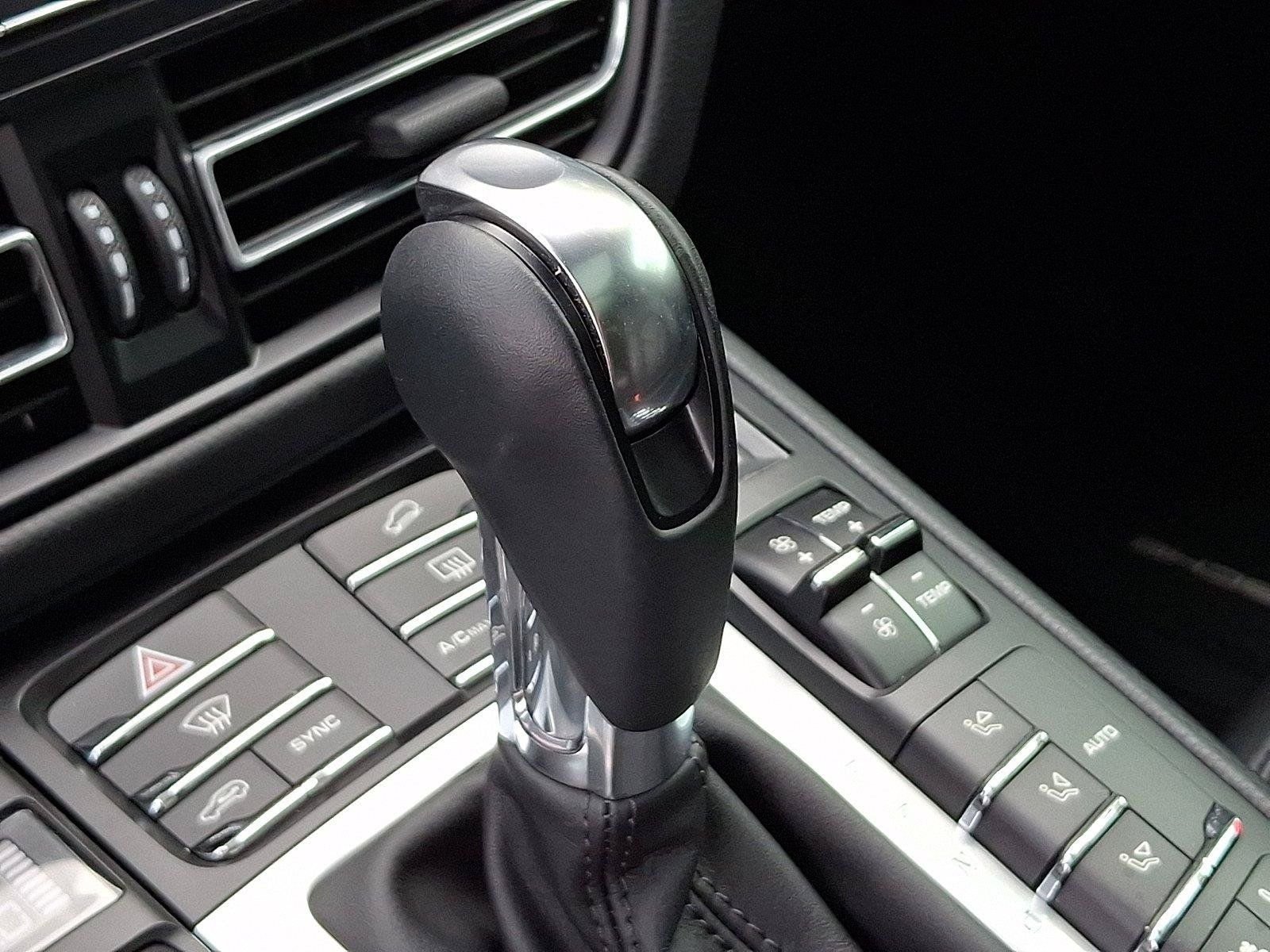 Used 2021 Porsche Macan S AWD/4WD image 15