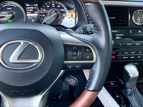 Used 2022 Lexus RX 450h AWD w/ Premium Package image 23