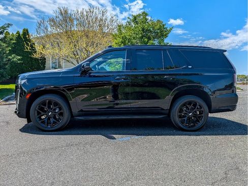Used 2023 Cadillac Escalade Sport AWD/4WD image 17