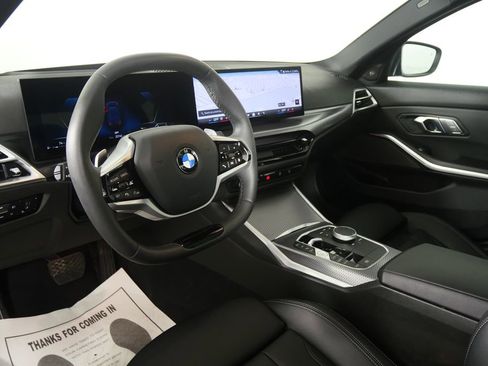 Used 2025 BMW 330i xDrive Sedan w/ Premium Package image 13