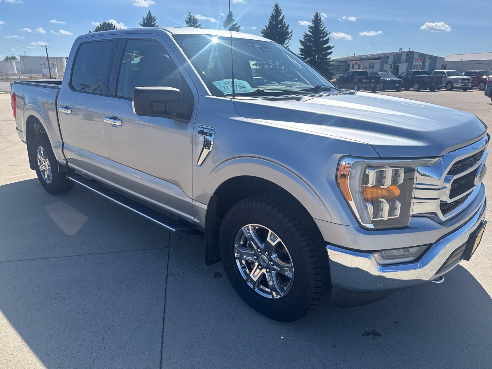Used 2021 Ford F150 XLT w/ Equipment Group 302A High AWD/4WD image 2