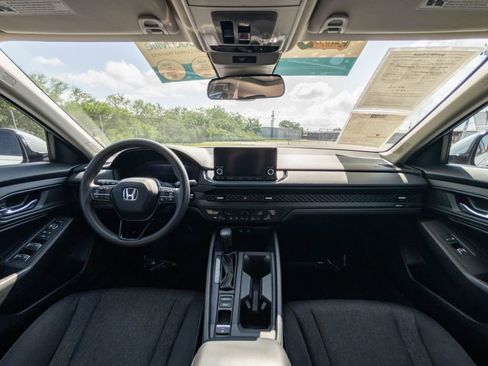 Used 2024 Honda Accord EX image 17