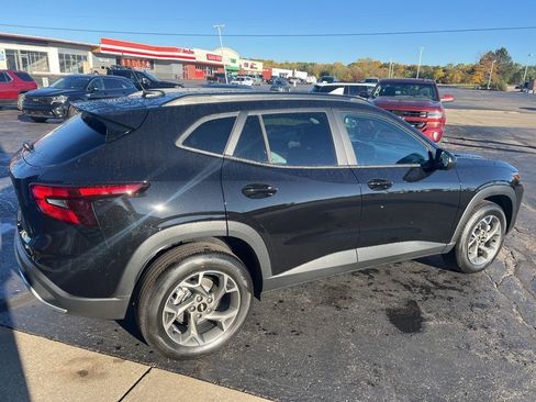 New 2026 Chevrolet Trax LT w/ Driver Confidence Package image 6