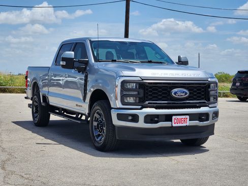 Used 2023 Ford F250 Lariat w/ Lariat Ultimate Package AWD/4WD image 3