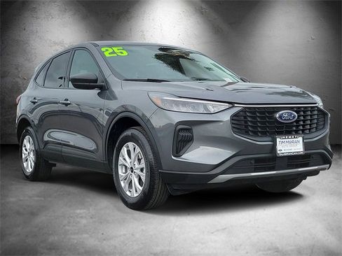 Certified 2025 Ford Escape Active image 2