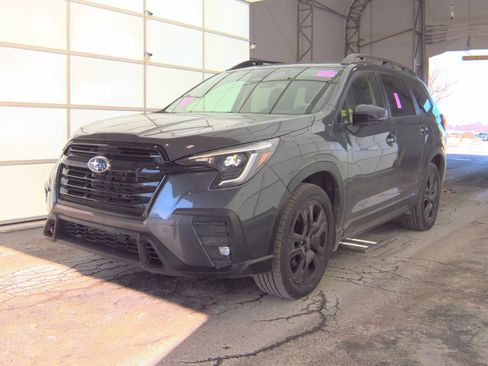 Used 2024 Subaru Ascent Onyx Edition image 1