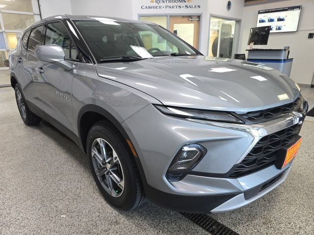 Used 2023 Chevrolet Blazer LT w/ LPO, Floor Liner Package AWD/4WD image 3